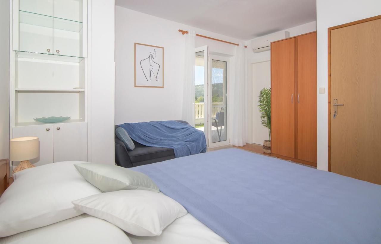 Apartmani Krmek ムリニ エクステリア 写真