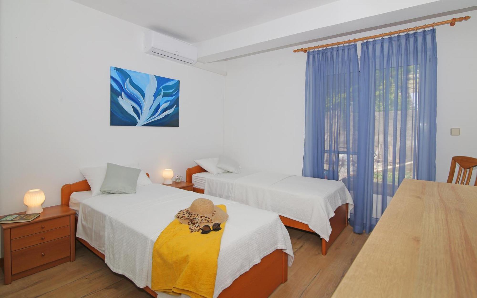 Apartmani Krmek ムリニ エクステリア 写真